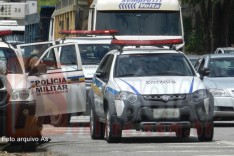 Homem é preso em motel depois de esfaquear companheira e agredir filho recém-nascido em Mesquita 